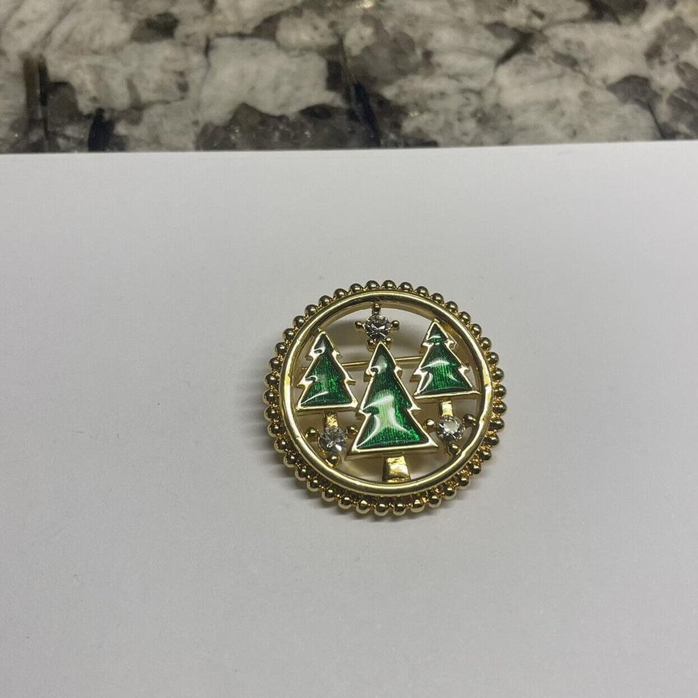 Signed Monet Costume Brooch Pin Gold Tone Rhinestone Christmas Tree Green Enamel